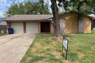 806 Phillips Dr, Ennis, TX 75119 - Photo 3