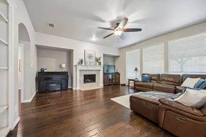 1607 Wood Creek Lane, Allen, TX 75002 - Photo 9
