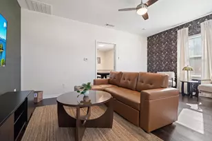 4216 East Side Ave, Dallas, TX 75226 - Photo 3