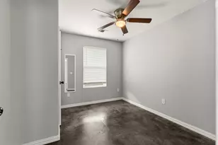 933 Rice St, Denison, TX 75020 - Photo 11