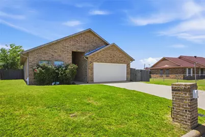 1502 Reed Street, Greenville, TX 75401 - Photo 3