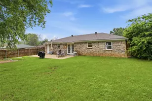 6100 Melody Ln, Watauga, TX 76148 - Photo 25