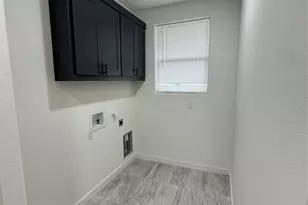 513 W South St, Whitesboro, TX 76273 - Photo 13