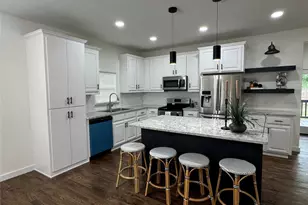 513 W South St, Whitesboro, TX 76273 - Photo 7