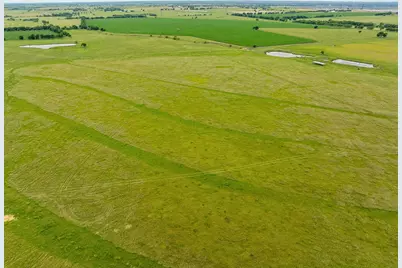 1010 County Road 382, Era, TX 76238 - Photo 23