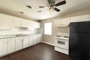 712 Juno Ln, Denton, TX 76209 - Photo 3