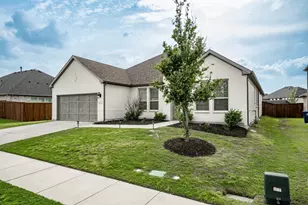 328 Savannah Ln, Oak Point, TX 75068 - Photo 1