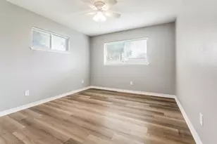 728 Oceanview Dr, Dallas, TX 75232 - Photo 17