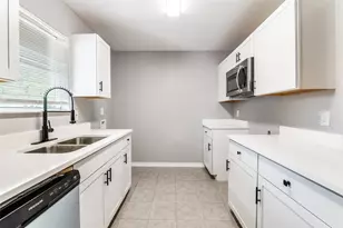 728 Oceanview Dr, Dallas, TX 75232 - Photo 11