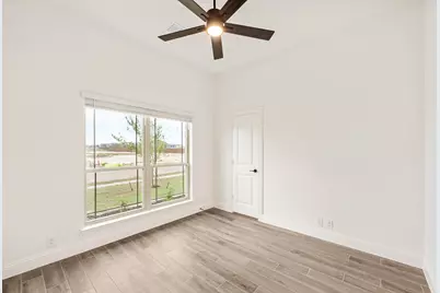 409 Loftsmoor Lane, Red Oak, TX 75154 - Photo 5