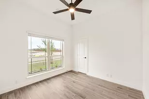 409 Loftsmoor Ln, Red Oak, TX 75154 - Photo 5