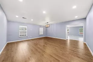 2008 Archer Dr, Grand Prairie, TX 75052 - Photo 15