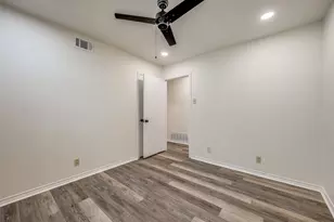 2325 N Ricketts St, Sherman, TX 75092 - Photo 21