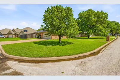 1318 Fairway Drive, Graham, TX 76450 - Photo 31