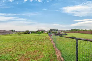 109 Springwood Ranch Loop, Springtown, TX 76082 - Photo 37