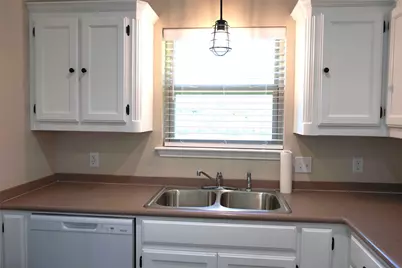 6322 Woolwich Drive, Arlington, TX 76001 - Photo 9