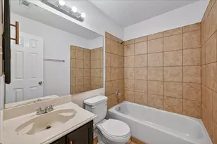 819 Tifton Ct, Lancaster, TX 75146 - Photo 13