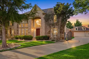 2533 Green Oak Dr, Carrollton, TX 75010 - Photo 1