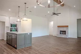 204 Sweetgrass Dr, Poolville, TX 76487 - Photo 7