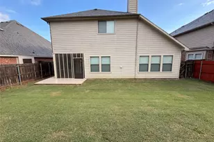 9816 Mullins Crossing Dr, Fort Worth, TX 76126 - Photo 5