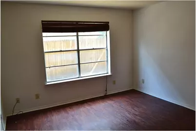 1107 N Locust Street #2, Denton, TX 76201 - Photo 3