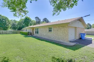 100 Madison Dr, Longview, TX 75603 - Photo 3