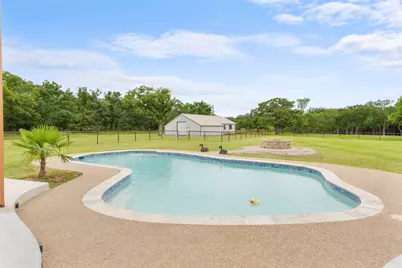 4895 Meadow Breeze Court, Fort Worth, TX 76140 - Photo 25