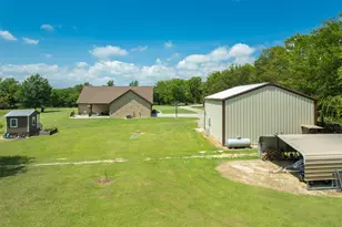 16 Co Rd 1193, Yantis, TX 75497 - Photo 5