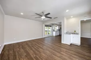 1614 Chesterfield Dr, Carrollton, TX 75007 - Photo 15