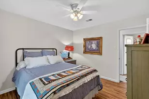 224 Hudson Ave, Crowley, TX 76036 - Photo 9