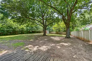 224 Hudson Ave, Crowley, TX 76036 - Photo 17