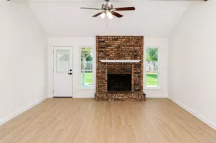 325 Juniper Dr, Arlington, TX 76018 - Photo 5