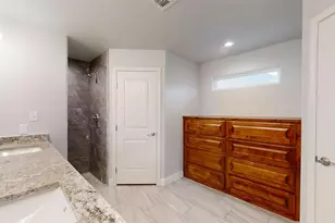 2615 San Gabriel Dr, Granbury, TX 76048 - Photo 13