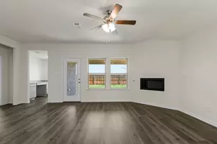 431 Epiphany Ln, Lavon, TX 75166 - Photo 5