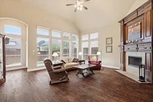 1019 Hot Springs Dr, Allen, TX 75013 - Photo 9