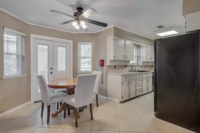 1910 New Castle Court, Arlington, TX 76013 - Photo 21