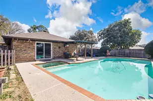 1910 New Castle Ct, Arlington, TX 76013 - Photo 5