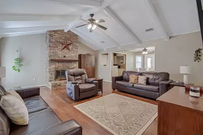1910 New Castle Court, Arlington, TX 76013 - Photo 15