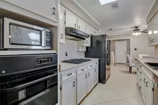 1910 New Castle Ct, Arlington, TX 76013 - Photo 19