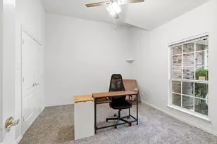 541 Crickett Way, Grand Prairie, TX 75052 - Photo 9