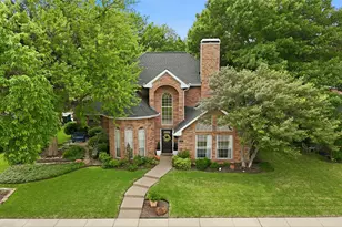 812 Sylvan Creek Dr, Lewisville, TX 75067 - Photo 1