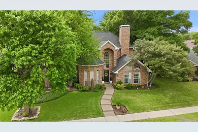 812 Sylvan Creek Drive, Lewisville, TX 75067 - Photo 3