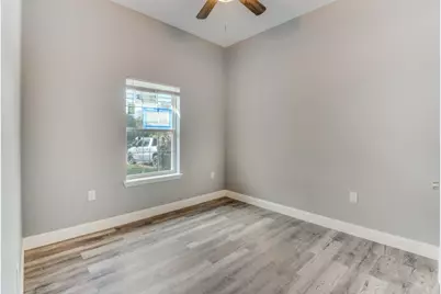 4222 Frank Street, Dallas, TX 75210 - Photo 13