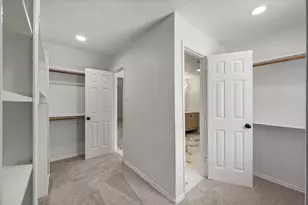 1801 High Vista Ct, Fort Worth, TX 76112 - Photo 39