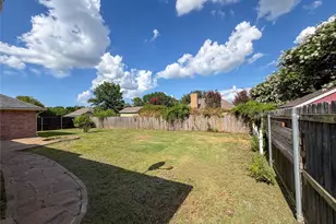 2204 N Village Dr, Bonham, TX 75418 - Photo 37