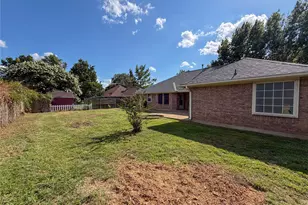 2204 N Village Dr, Bonham, TX 75418 - Photo 39