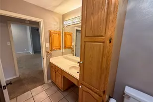 2204 N Village Dr, Bonham, TX 75418 - Photo 25