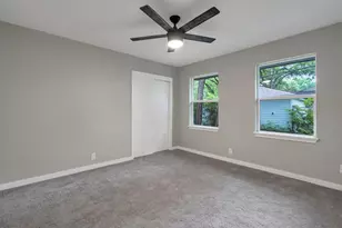 4815 Kelman St, Dallas, TX 75214 - Photo 27