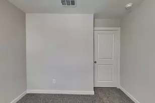 1029 Fallgate Dr, Saginaw, TX 76179 - Photo 15