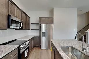 1029 Fallgate Dr, Saginaw, TX 76179 - Photo 5